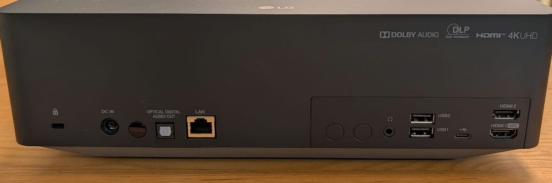 LG 4K プロジェクター HU70LSB（本体ボタン操作不可）