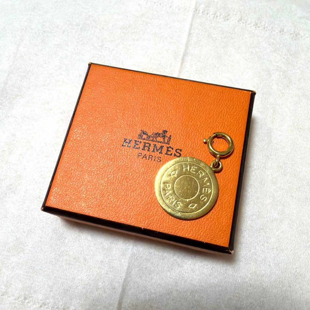 HERMES ゴールド メタルチャーム