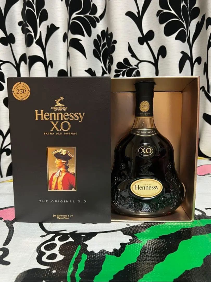 Hennessy XO コニャック 250周年記念　700ml