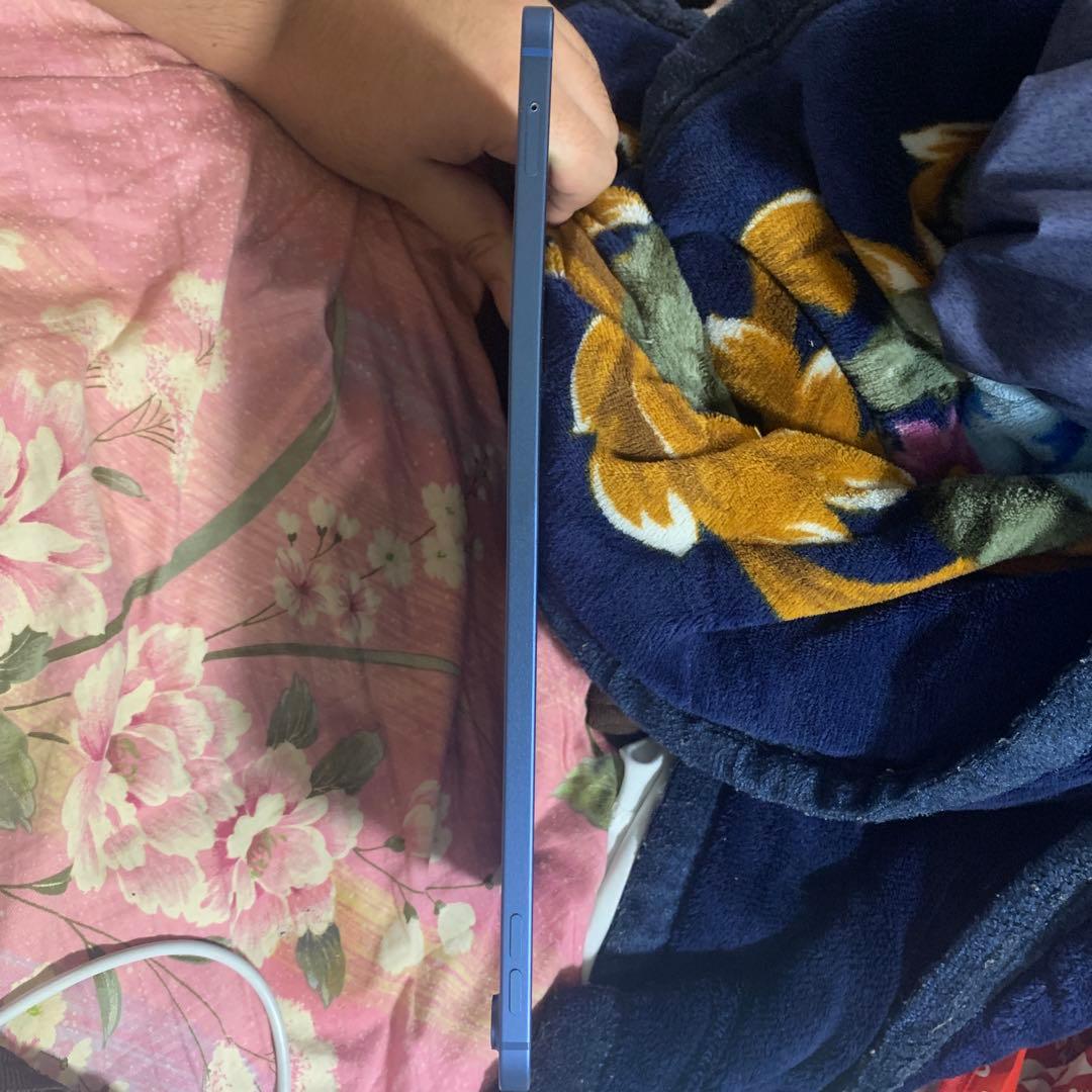 iPhone iPad10世代ジャンク　箱無し