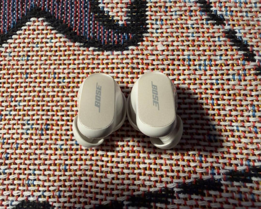 【超美品】BOSE QuietComfort Earbuds II ホワイト