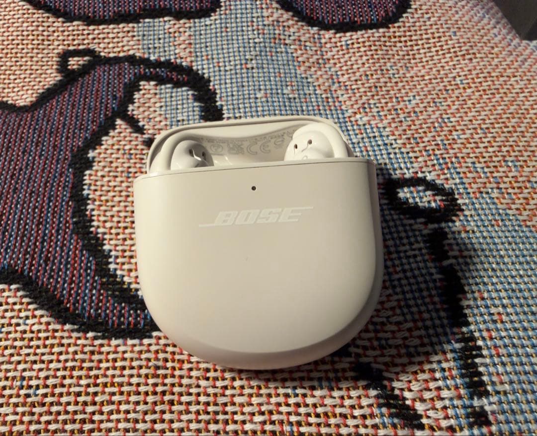 【超美品】BOSE QuietComfort Earbuds II ホワイト