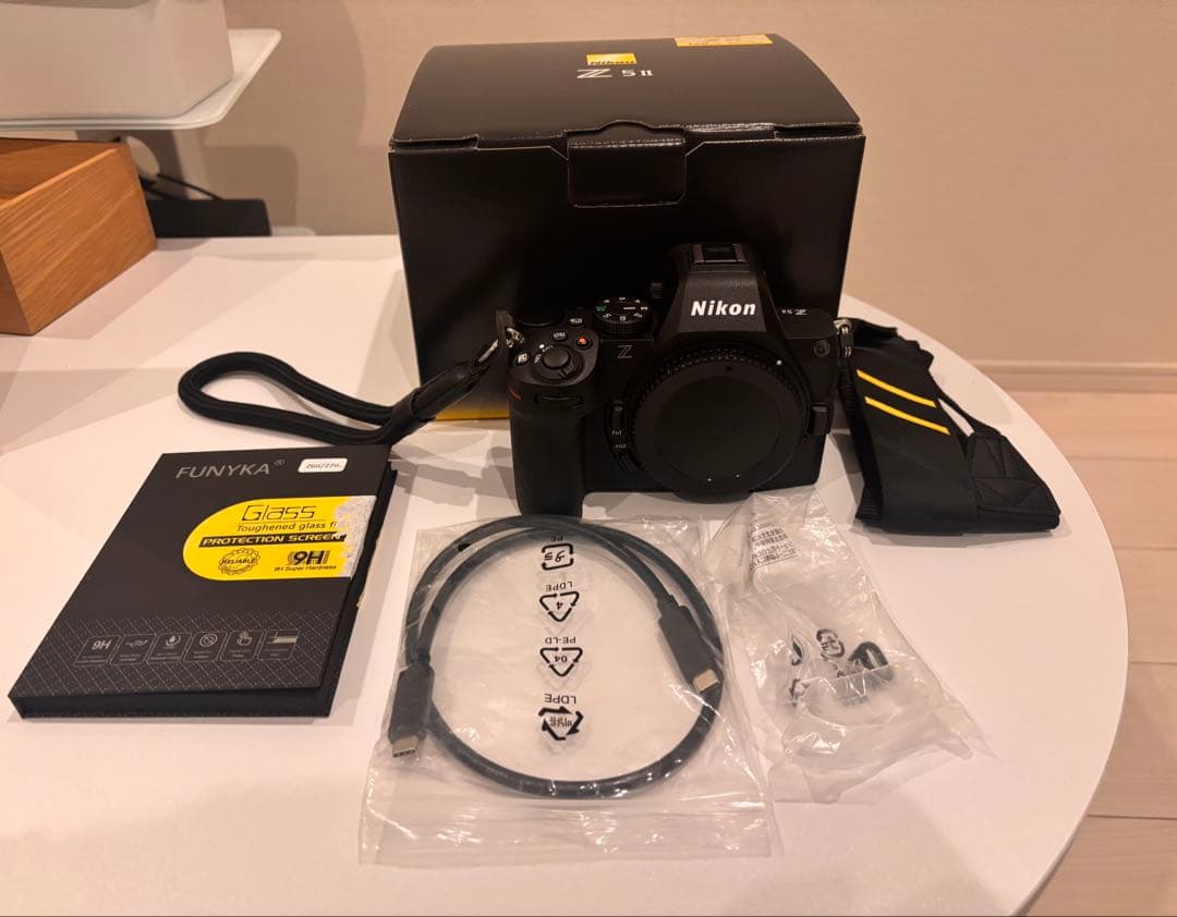 Nikon Z 5 II デジタル一眼レフ (SDカード付き)