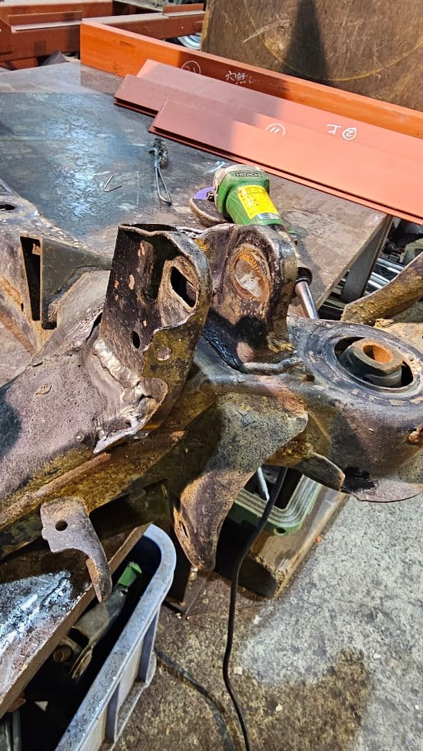 jzx100 ツアラーv リアメンバー 補修済み、溶接増し