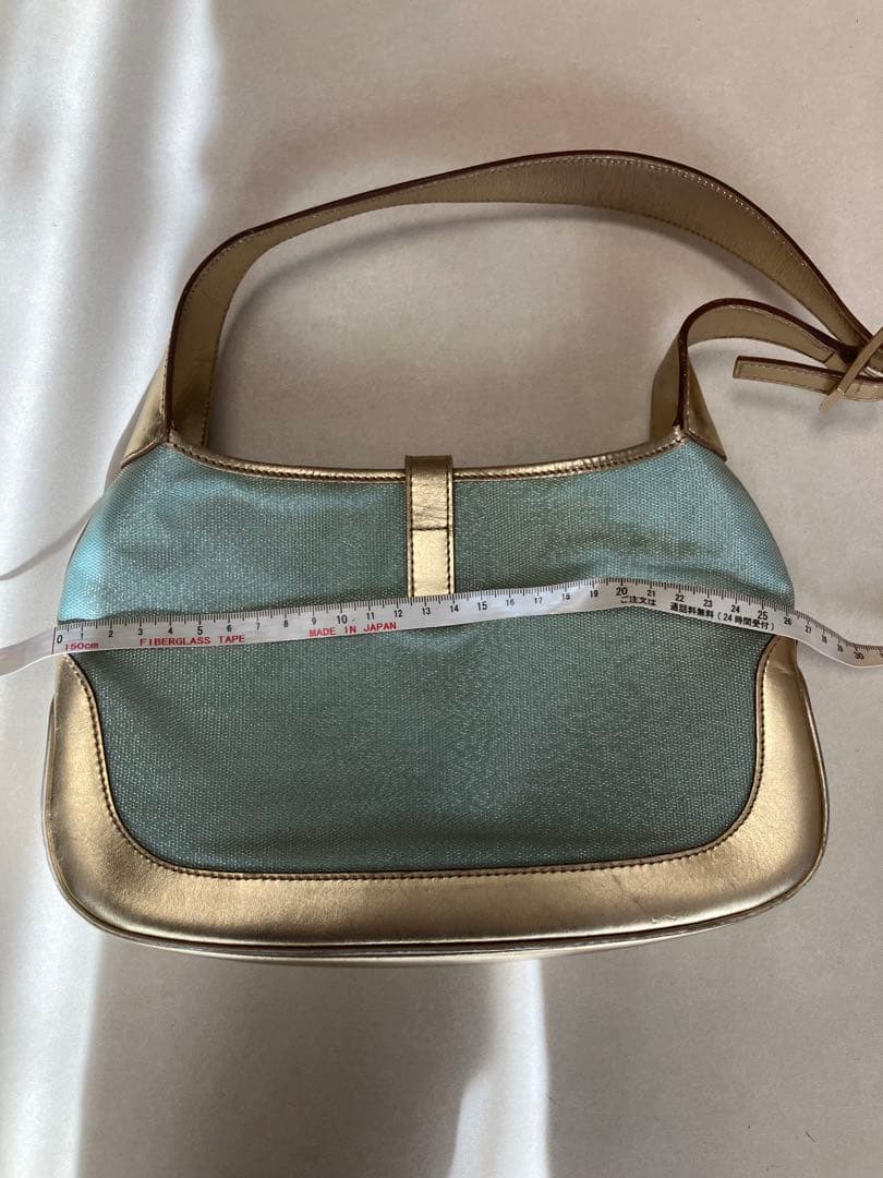 GUCCI水色と金色のショルダーバッグ