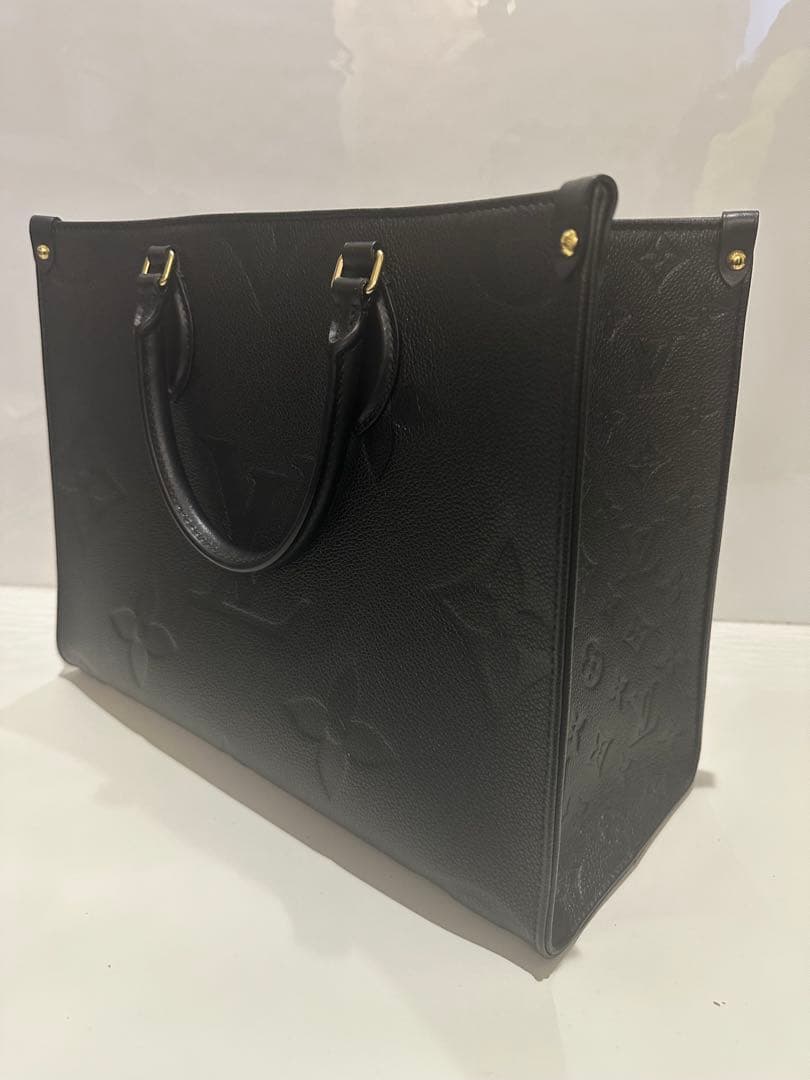 Louis Vuitton ブラック オンザゴーMM