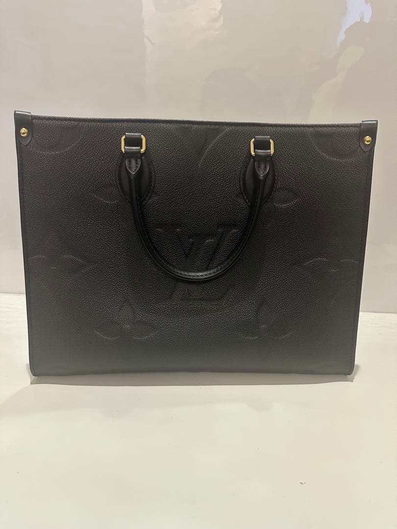 Louis Vuitton ブラック オンザゴーMM