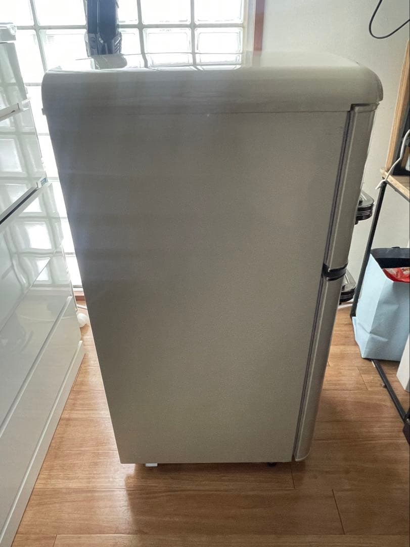 【美品！！✨】アイリスプラザ 冷蔵庫 81L ホワイト