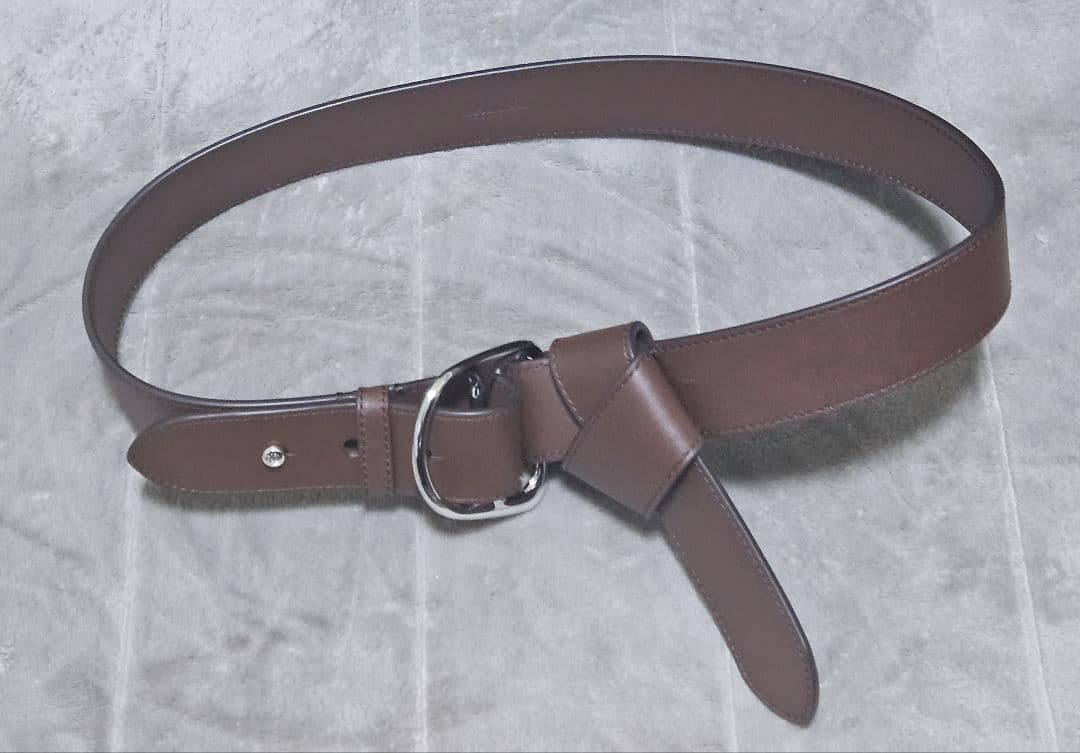 ブラウンレザーベルト クロスデザイン