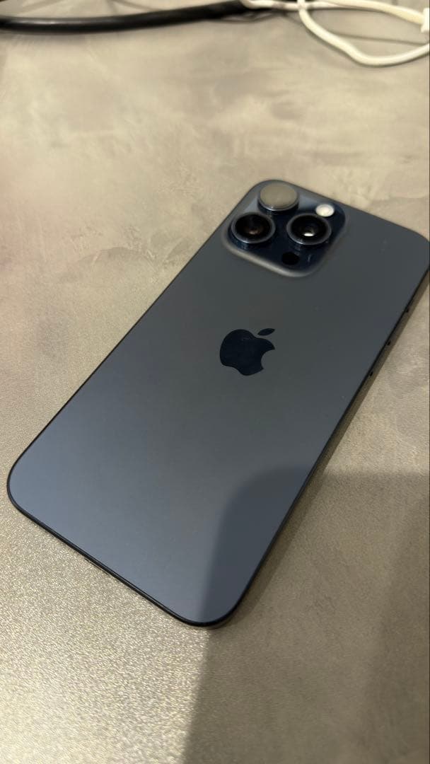 iPhone 15ProMaxブルーチタニウム 本体