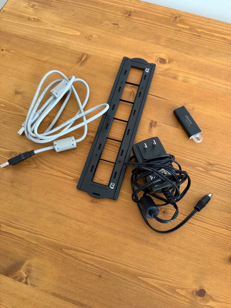 Plustek OpticFilm 8300i AI フィルムスキャナー中古品