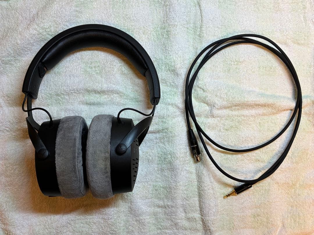 beyerdynamic DT900 PRO X 本体とVIABLUE製ケーブル