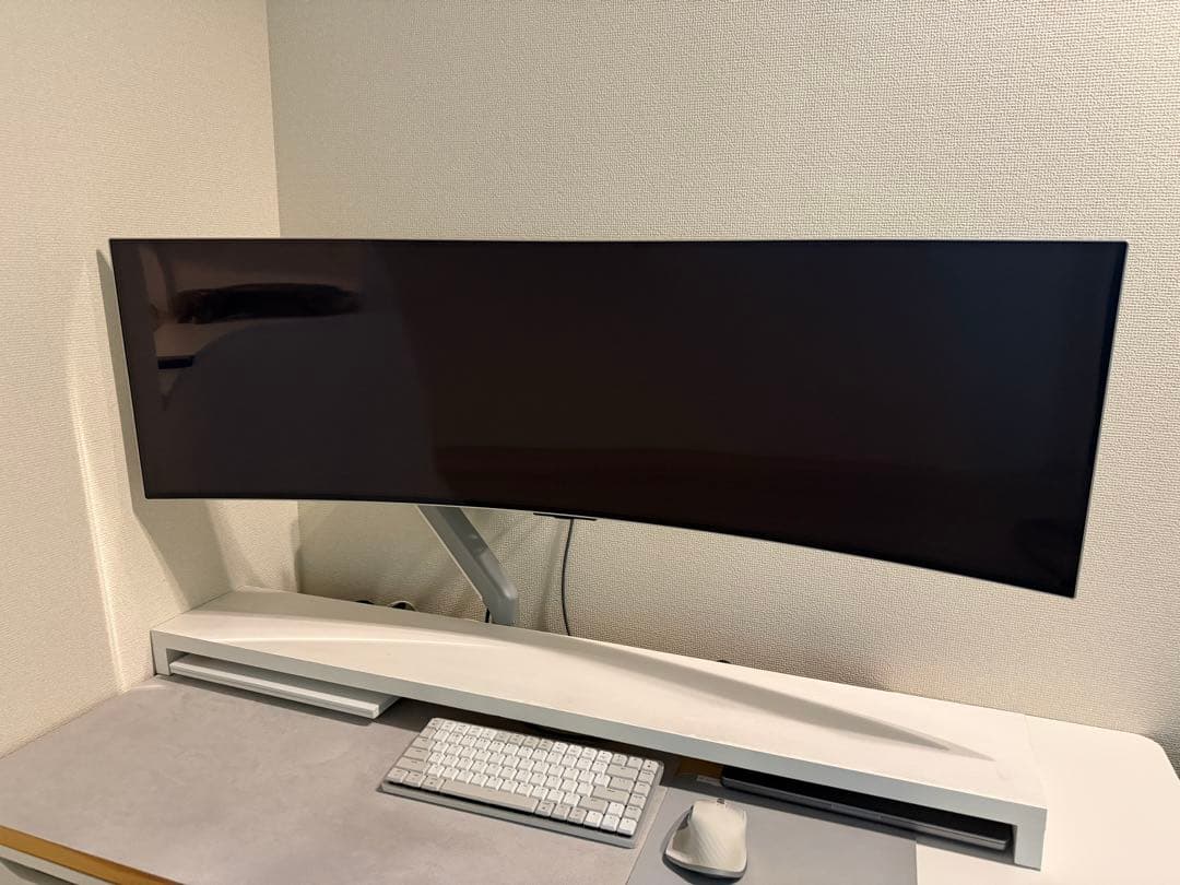 サムソン SAMSUNG Odyssey G9 OLED 49ゲーミングモニター