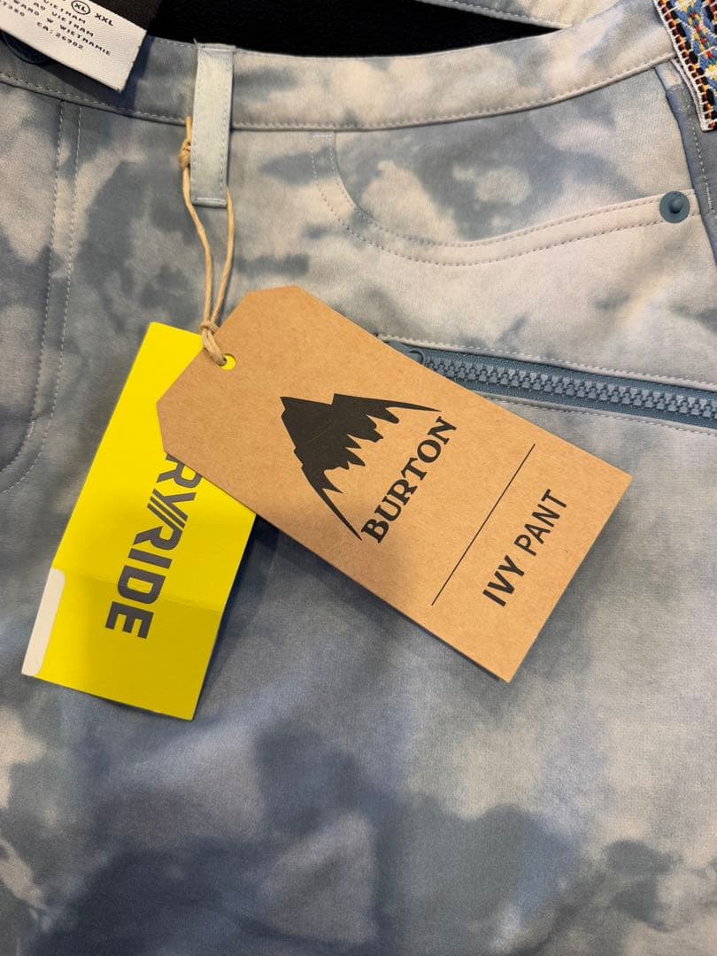 値下げ！新品未使用⭐︎BURTON デニム柄　レディース　スノーボードパンツ XL