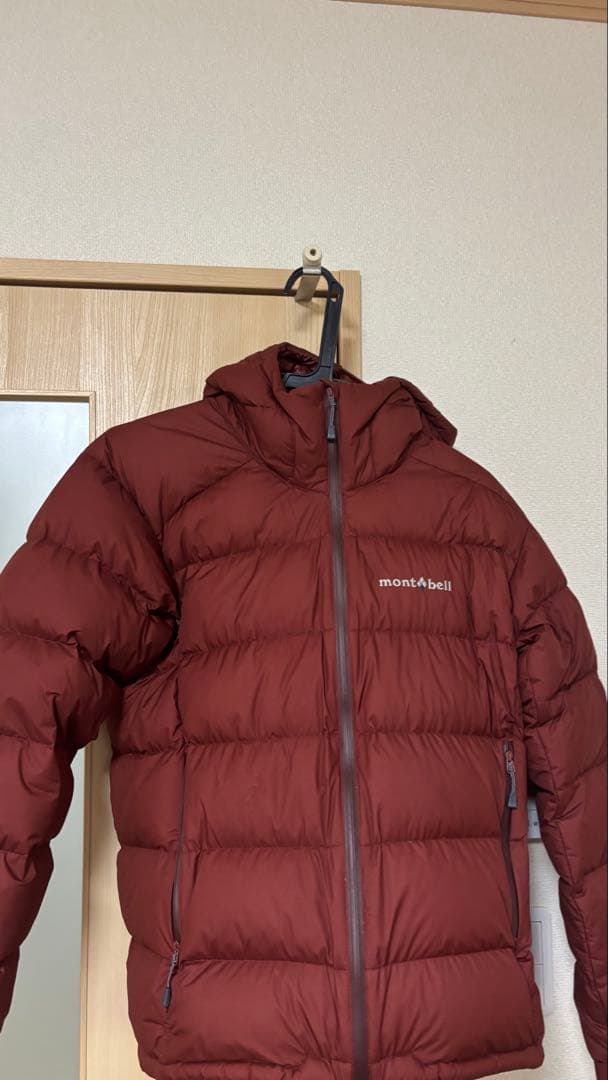 montbell バーガンディ ダウンジャケット