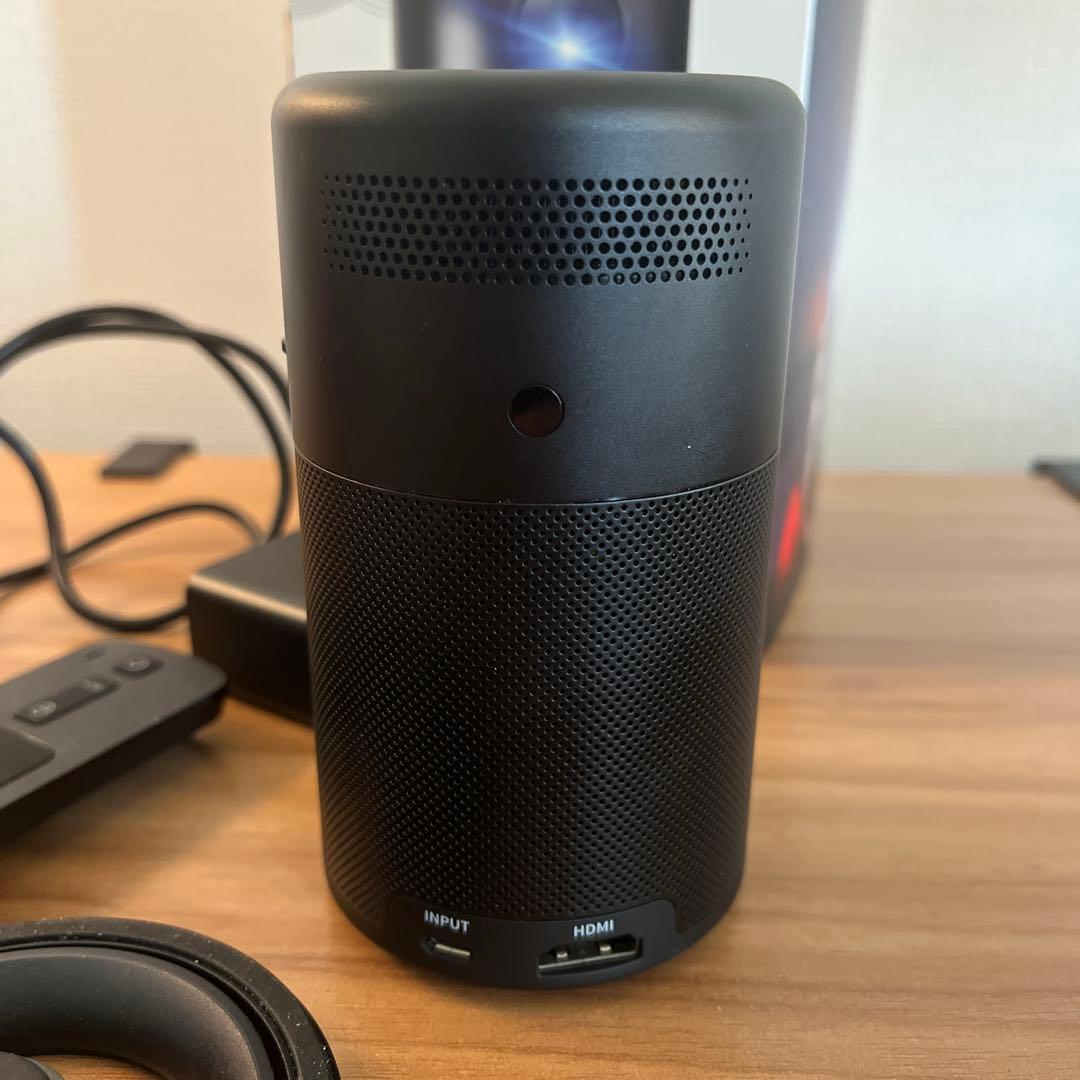 NEBULA Capsule Pro プロジェクター(スタンド付属)