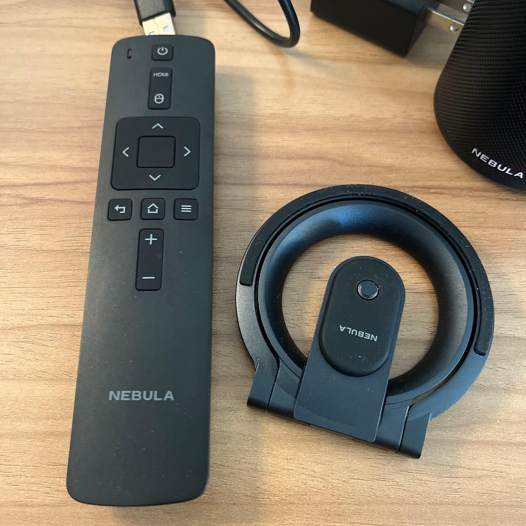 NEBULA Capsule Pro プロジェクター(スタンド付属)