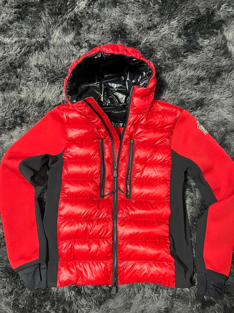モンクレール ハイブリッド ダウンジャケット ニットダウン　赤黒