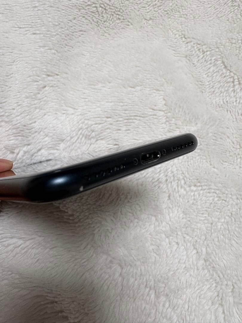 Apple iPhone SE3 ブラック 本体