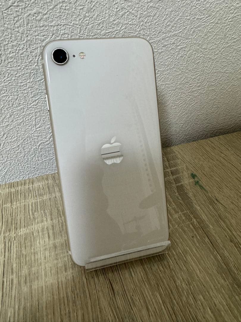 iPhone SE(第3世代) 64GB