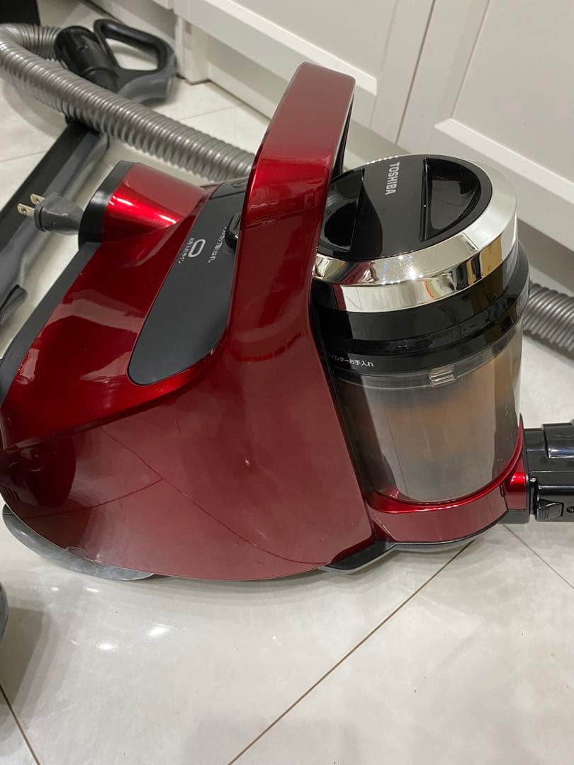 TOSHIBA　VC-C7-R　サイクロン式掃除機