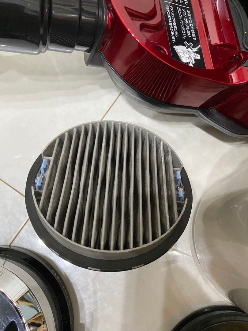 TOSHIBA　VC-C7-R　サイクロン式掃除機