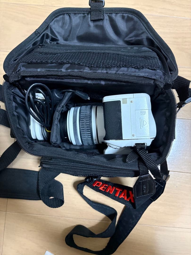 PENTAX デジタル一眼レフカメラ ホワイト