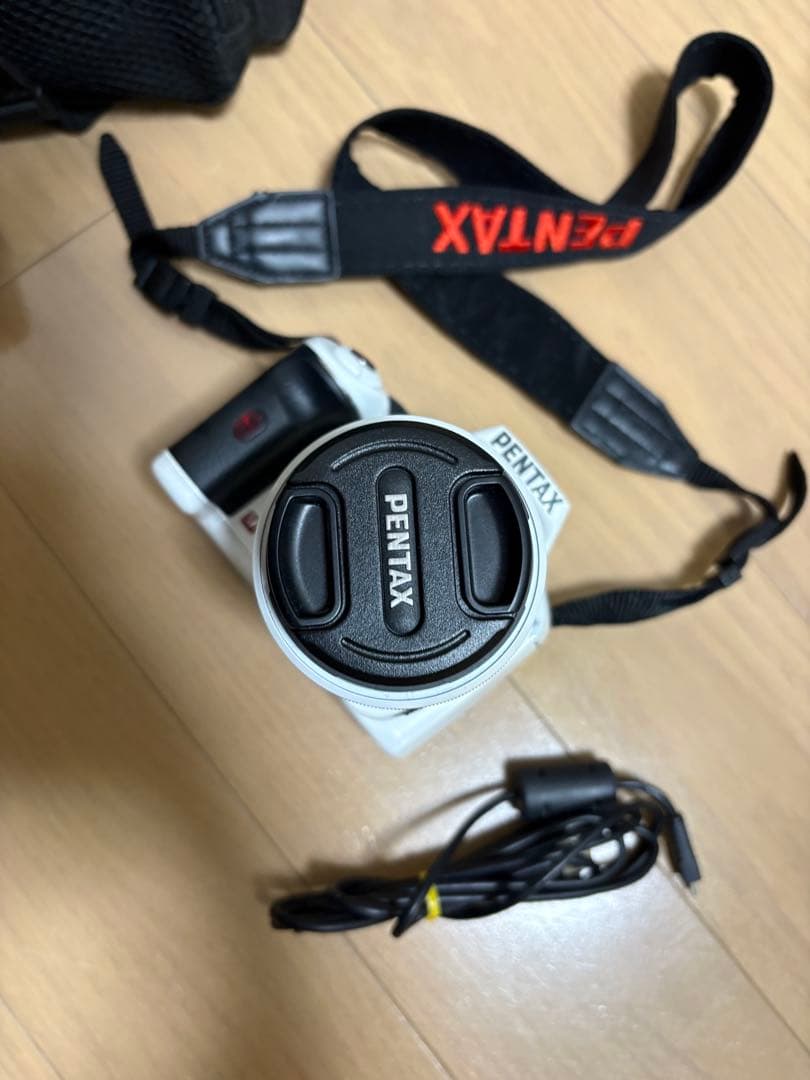 PENTAX デジタル一眼レフカメラ ホワイト