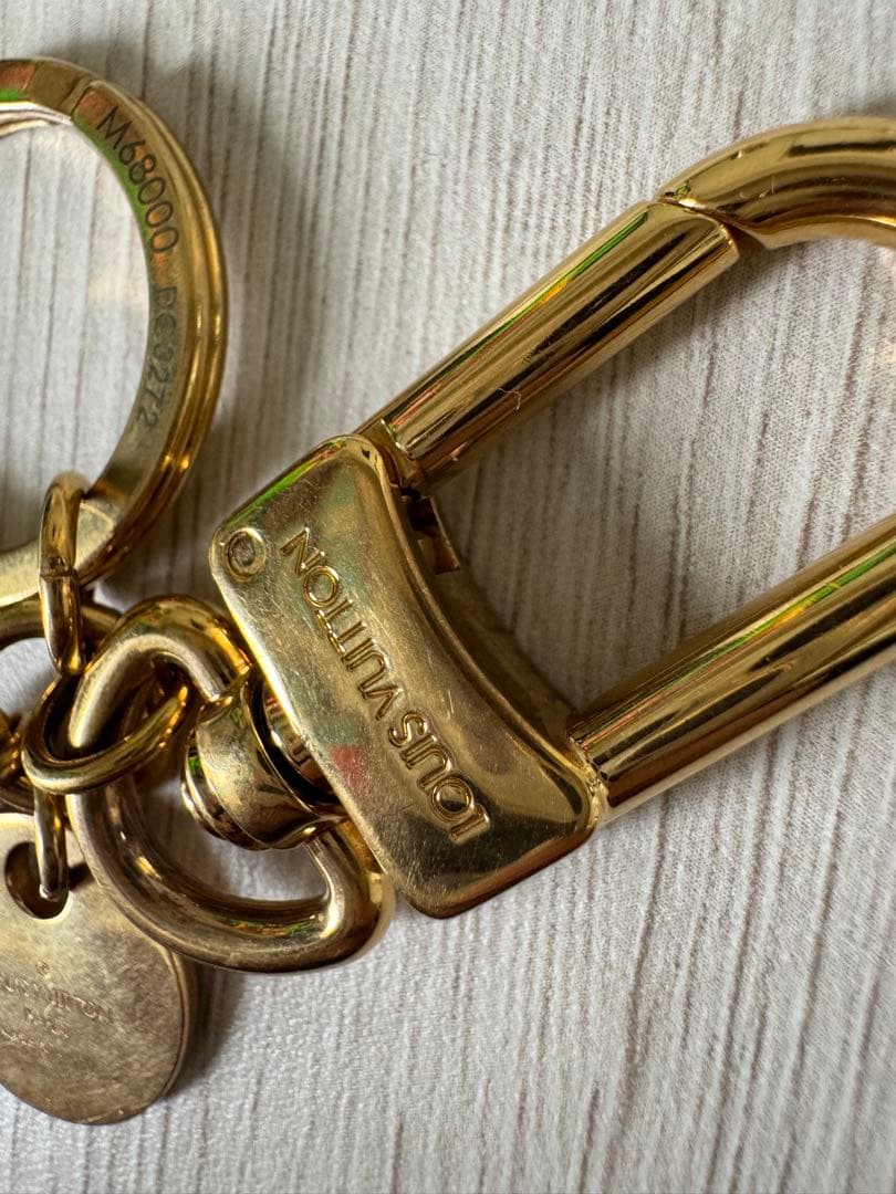 「最安値」鑑定済みLouis Vuitton ゴールド キーホルダー