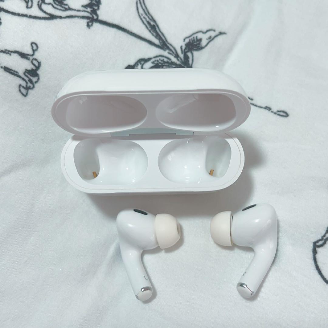 【純正】AirPods Pro 第2世代 Lightning