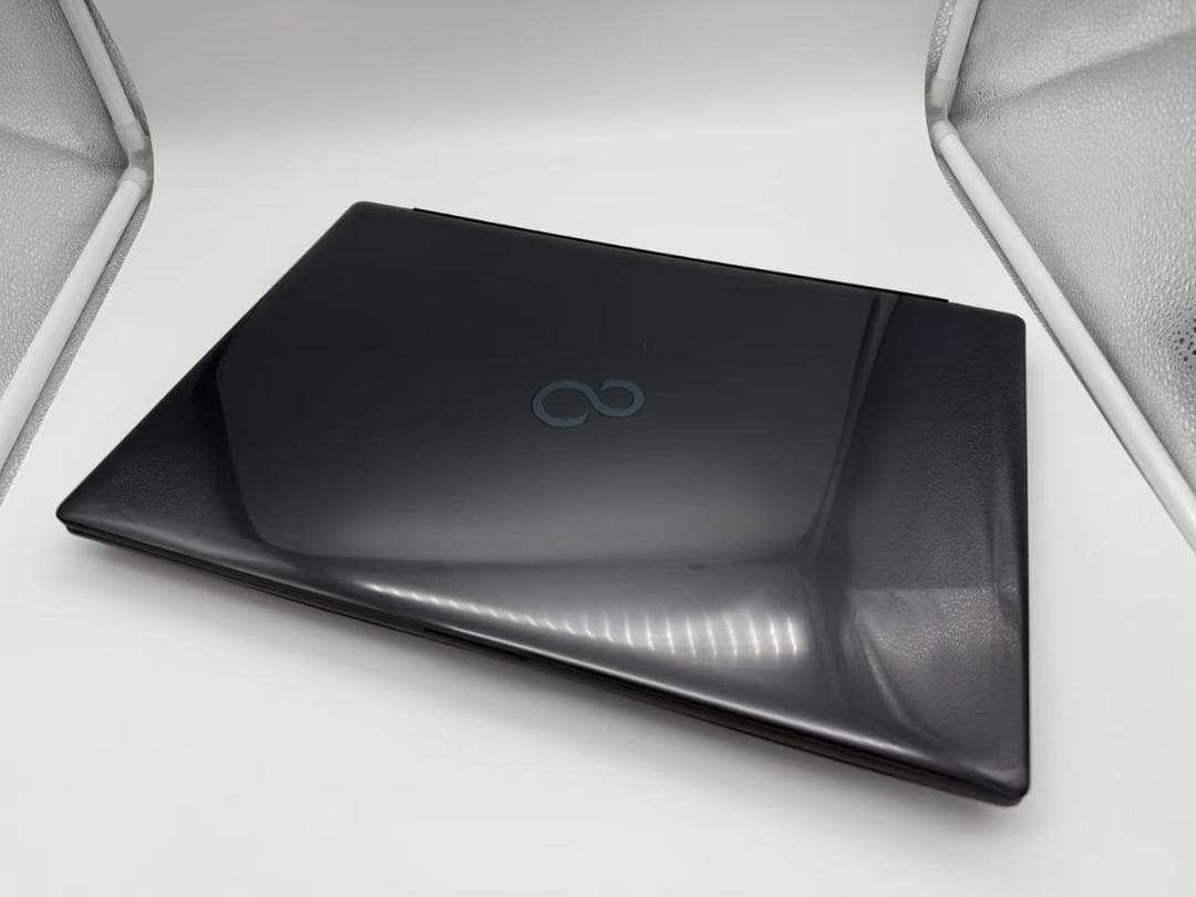 美品 富士通 第8世代 16GB 新品SSD+HDD Office2021bb