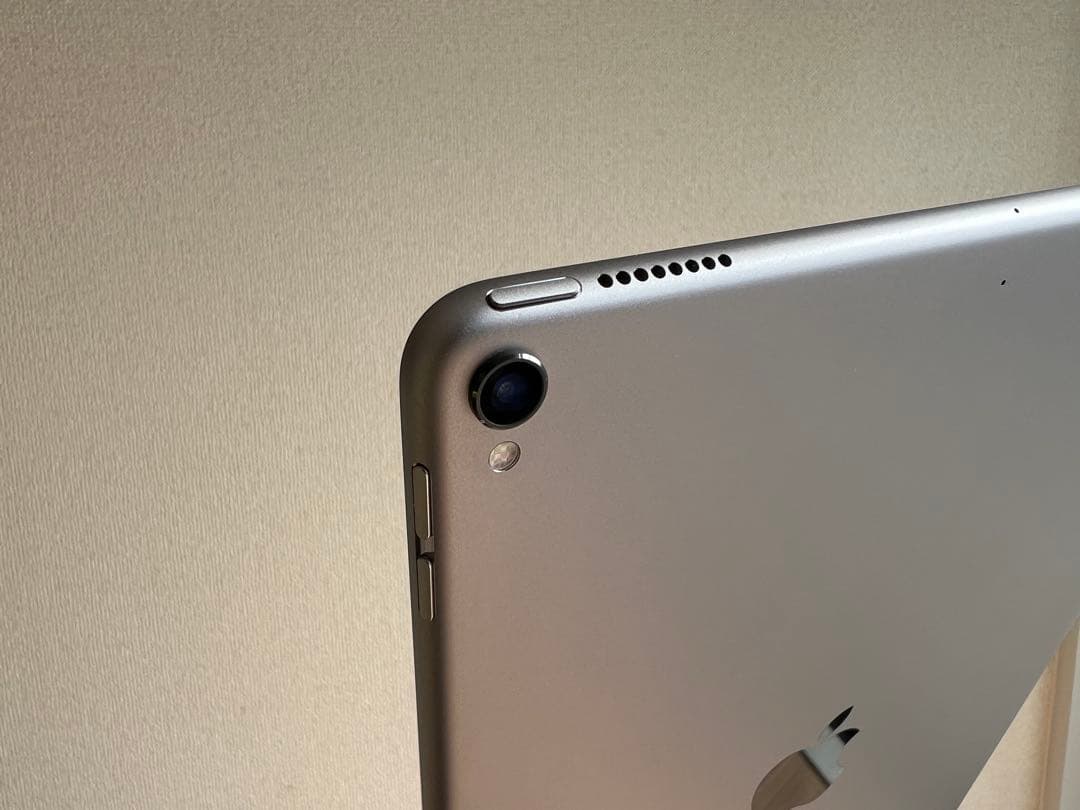 Apple iPad Pro (10.5インチ) 64GB MQDT2J/A