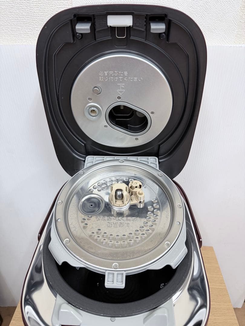 TOSHIBA 真空圧力IHジャー炊飯器 RC-10VXL 5.5合炊き