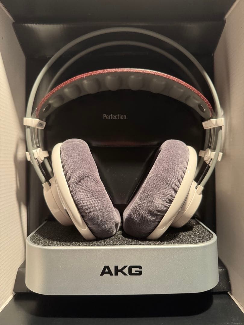 AKG K701 プレミアムクラスヘッドフォン オーストリア製