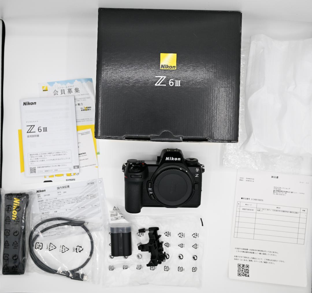 Nikon Z 6 III ミラーレス一眼カメラ