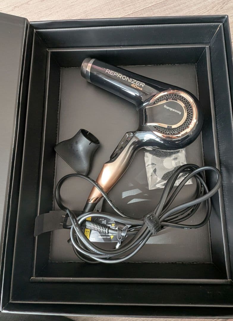 Bioprogrammingリュミエリーナ レプロナイザー 4D Plus外箱も