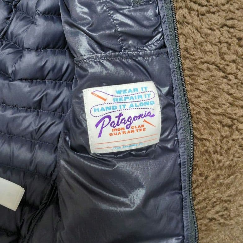 patagonia ブラック ダウンベスト M