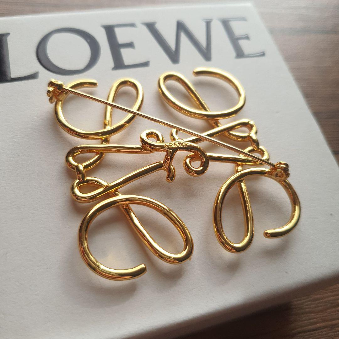 LOEWE ロエベ　ブローチ