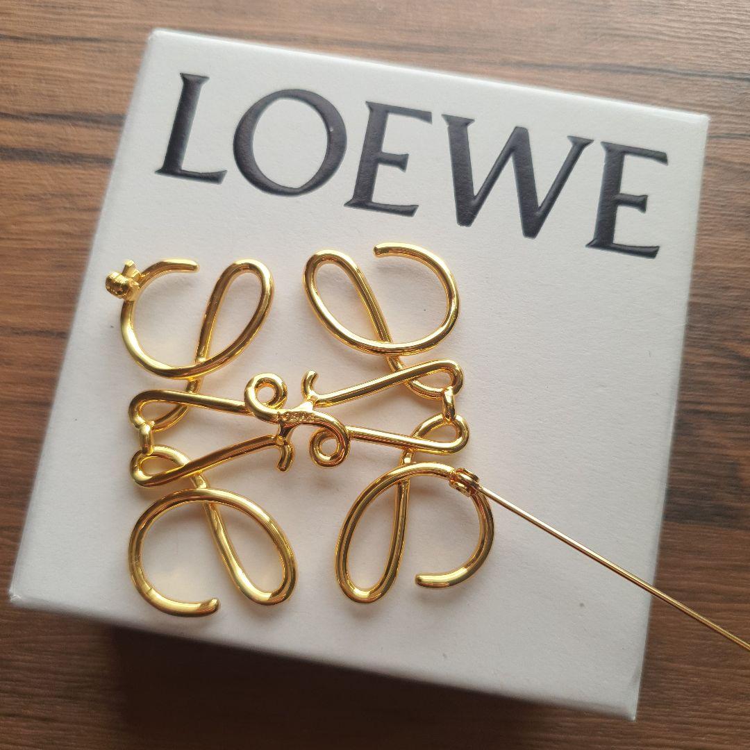 LOEWE ロエベ　ブローチ