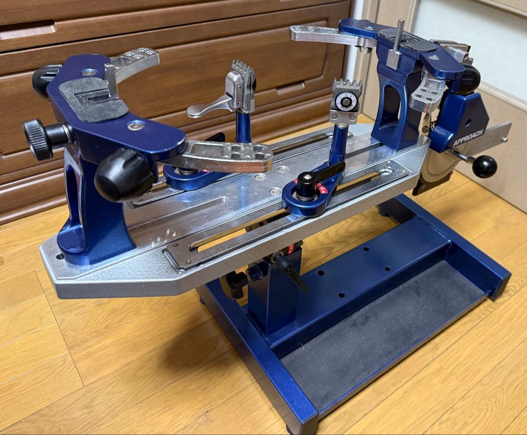 【送料込み】ガット張り機 ストリングマシン テニス バドミントン