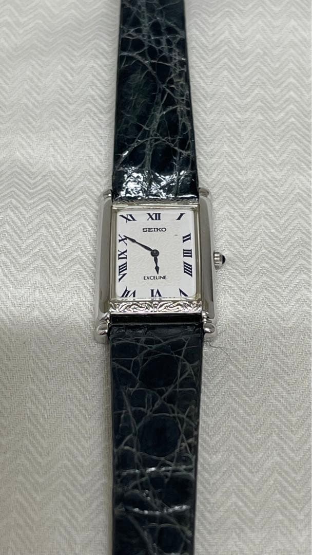 【アンティーク】SEIKO EXCELINE レディース　スクエアタイプ