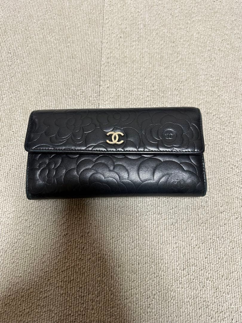 CHANEL ブラック カメリア 長財布