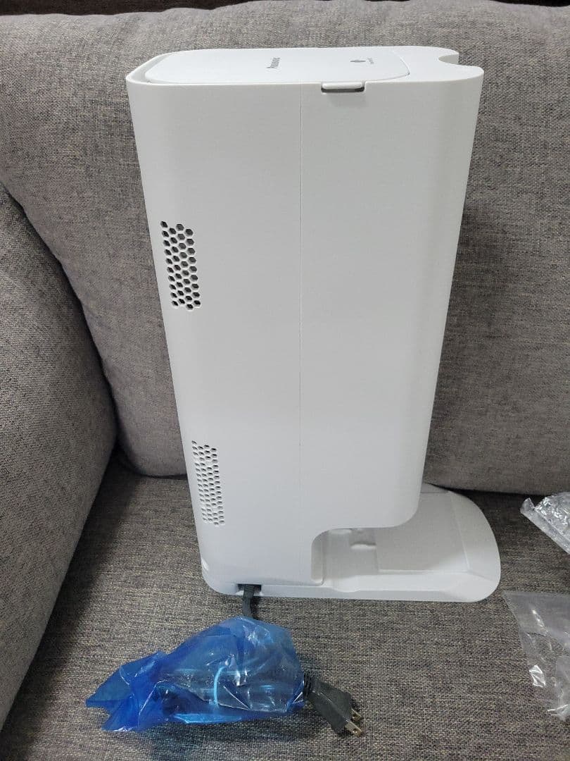 パナソニック セパレート型コードレススティック掃除機 MC-NS10K　中古