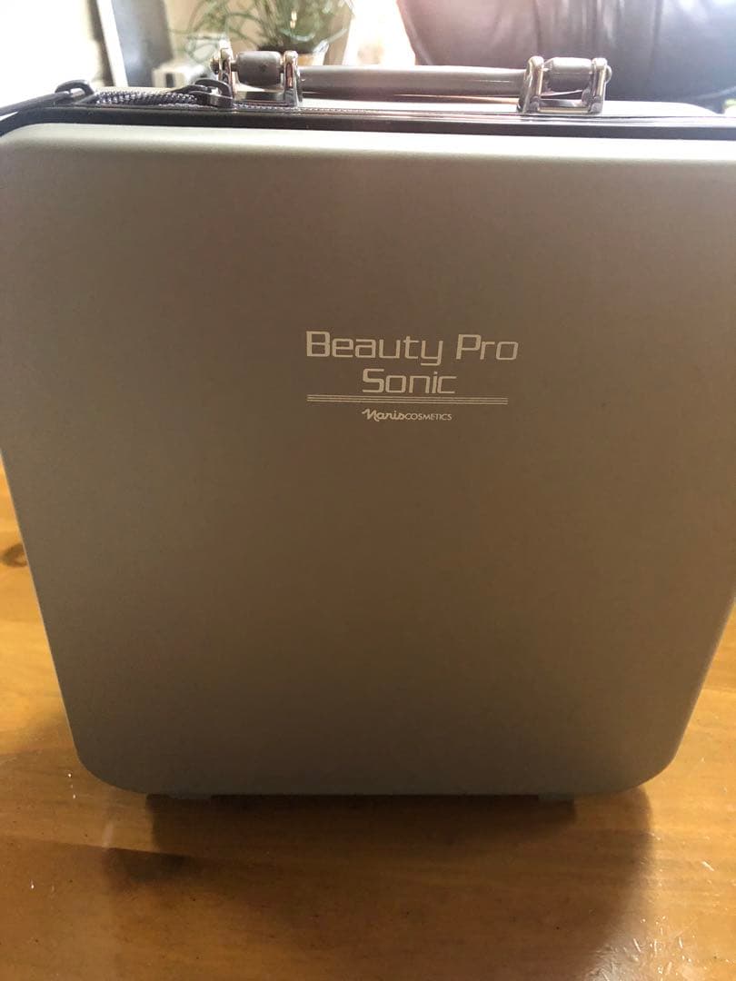 ナリス　ビューティープロソニック　美顔器