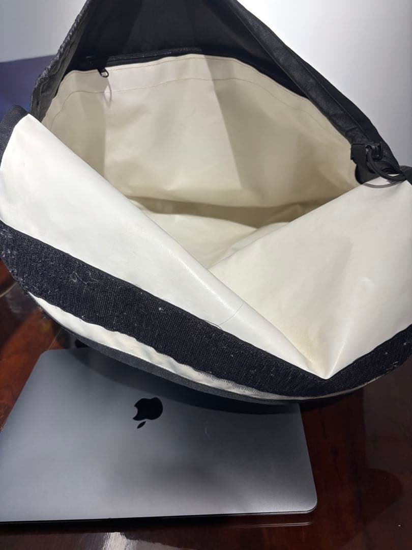 bagjack バックジャック　黒　メッセンジャーバッグ　ショルダー