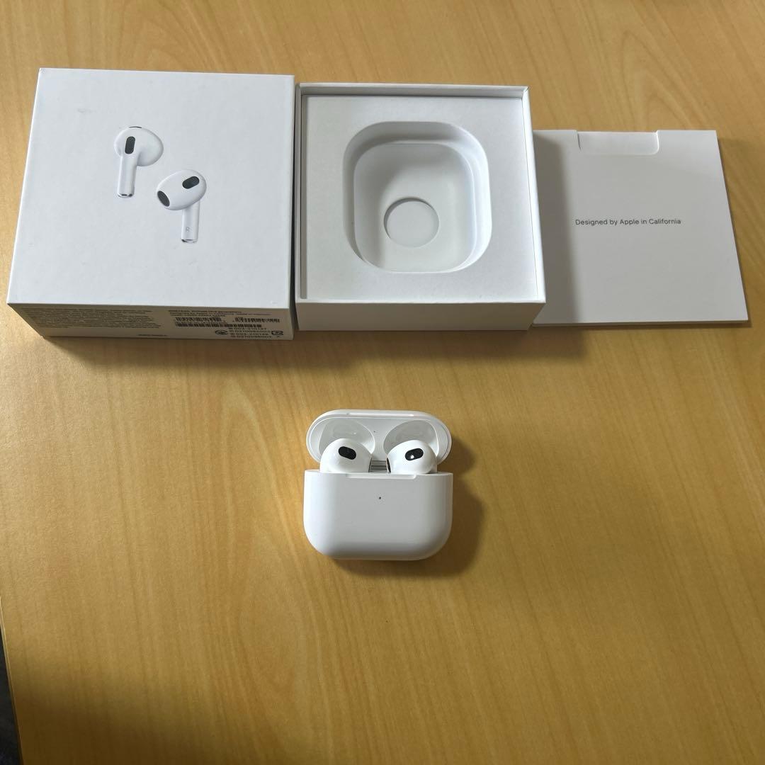 イヤホン airpods3