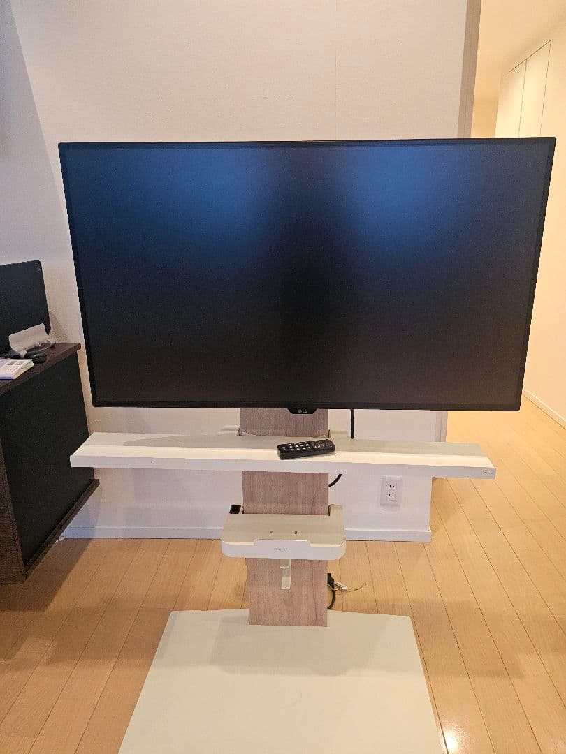 【中古】LG モニター ディスプレイ 43UN700-B 42.5インチ/4K