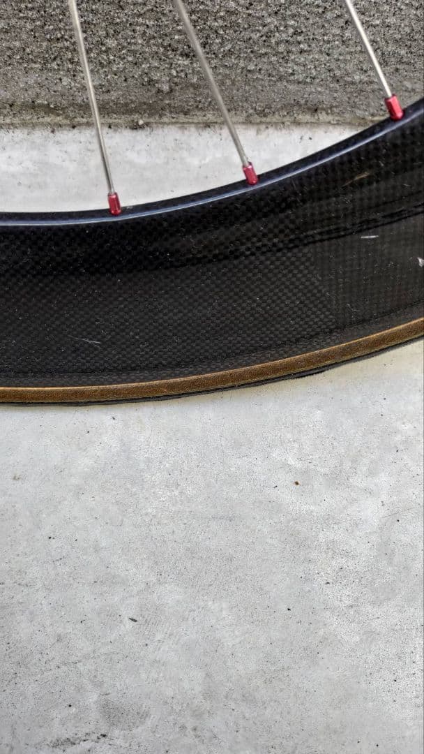 カーボンホイール　フロント20mm リア85mm