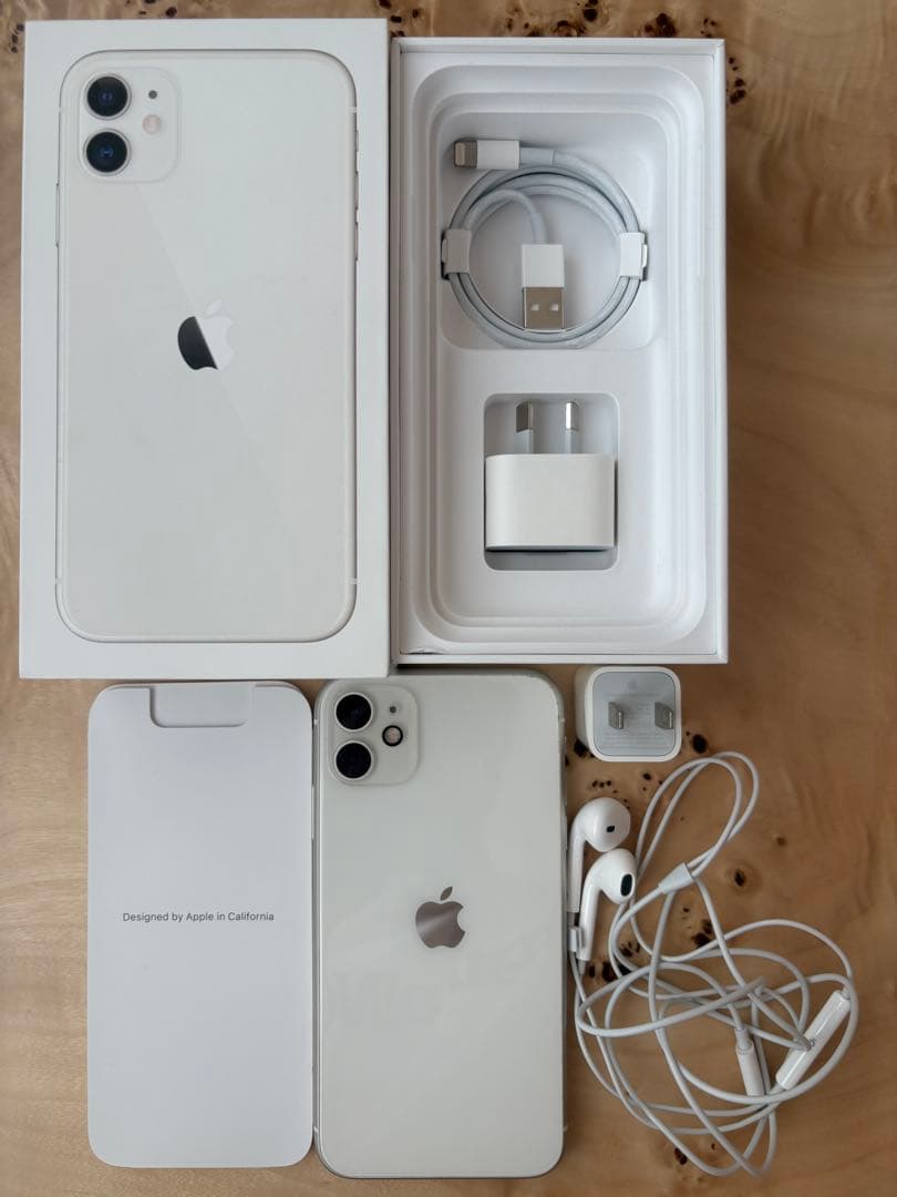 Apple iPhone 11 64GB 白 SIMフリー オーストラリアで購入