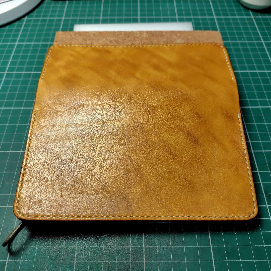 ハンドメイド　牛ヌメ革ロングトラッカーズウォレット